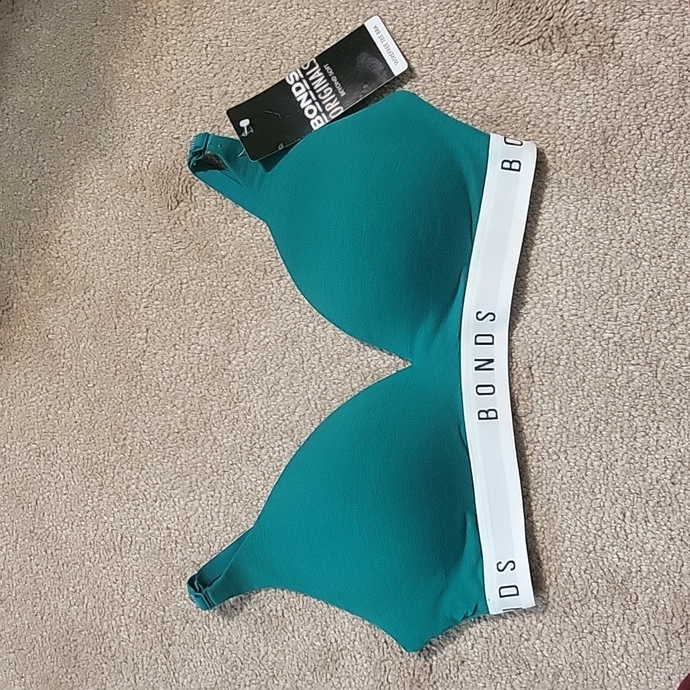 NEW Bonds Wirefree Tee Bra 32D
